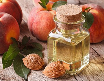 Как применять персиковое масло: пищевое и косметическое